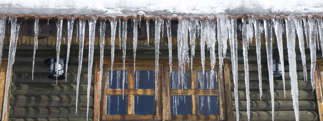Spray foam prevents ice dams by providing proper insulation in San Bernardino attic spaces Spray foam prevents ice dams by providing proper insulation in San Bernardino attic spaces